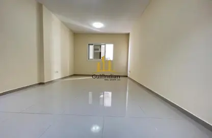 شقة - غرفة نوم - 1 حمام للايجار في شارع بوخارا - النهدة - الشارقة شقة - غرفة نوم - 1 حمام للايجار في شارع بوخارا - النهدة - الشارقة