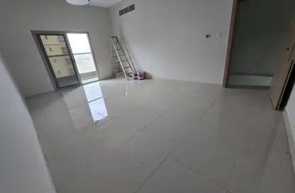 شقة - 2 غرف نوم - 3 حمامات للايجار في الجرف 2 - الجرف - عجمان وسط المدينة - عجمان