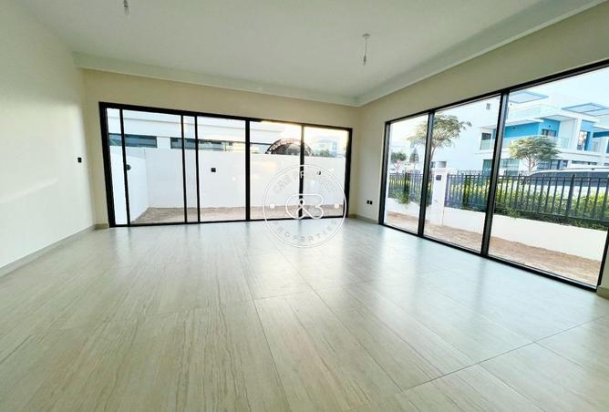 56148720 - Property Image 3