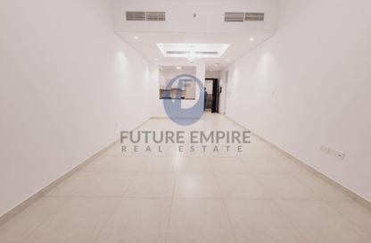 Apartment - 1 - 2 for rent in Airport Road Area - Al Garhoud - Dubai Apartment - 1 - 2 for rent in Airport Road Area - Al Garhoud - Dubai