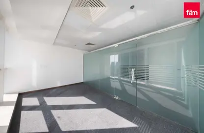 مكتب - استوديو - 1 حمام للايجار في البحيرة المركزية - الخليج التجاري - دبي