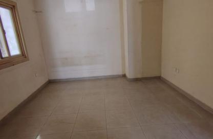Apartment - 1 Bedroom - 2 Bathrooms for rent in Al Majaz 1 - Al Majaz - Sharjah Apartment - 1 Bedroom - 2 Bathrooms for rent in Al Majaz 1 - Al Majaz - Sharjah
