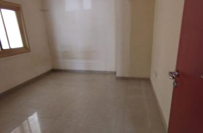 Apartment - 1 Bedroom - 2 Bathrooms for rent in Al Majaz 1 - Al Majaz - Sharjah Apartment - 1 Bedroom - 2 Bathrooms for rent in Al Majaz 1 - Al Majaz - Sharjah