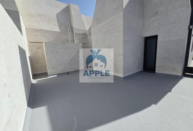 121545202 - Property Image 3