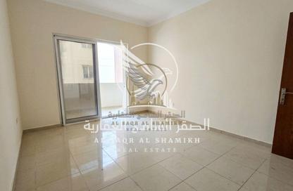 Apartment - 1 Bedroom - 2 Bathrooms for rent in Al Qulaya'ah - Al Sharq - Sharjah