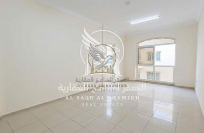 Apartment - 1 Bedroom - 2 Bathrooms for rent in Al Qulaya'ah - Al Sharq - Sharjah