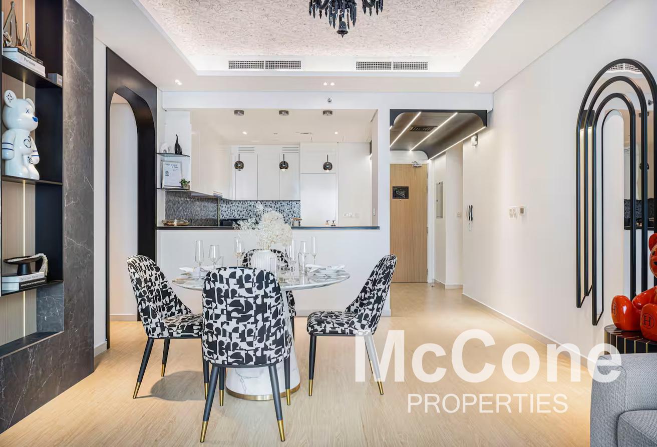 Genuine Listing | Furnished | 12 Cheques photo 8