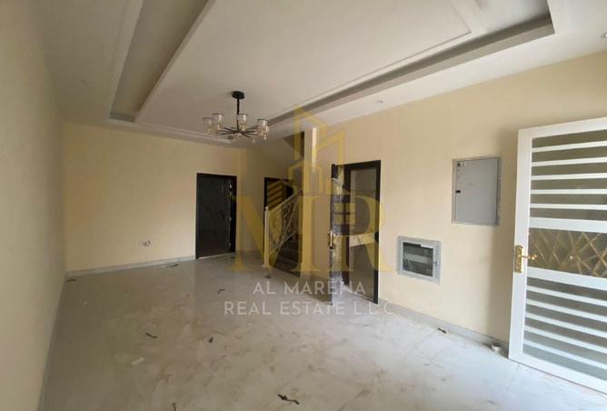 64027607 - Property Image 3