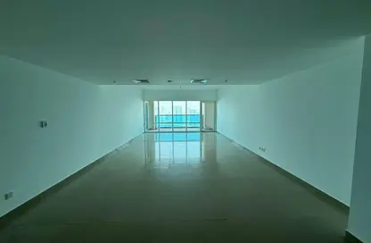 Apartment - 3 Bedrooms - 5 Bathrooms for rent in Al Mamzar - Al Mamzar - Sharjah - Sharjah