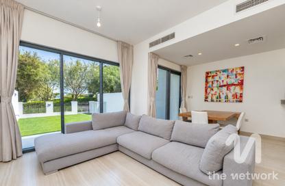 Townhouse - 3 - 3 for rent in Rochester - The Park Villas - Damac Hills - Dubai