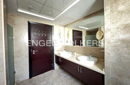 Villa - 4 Bedrooms - 5 Bathrooms for rent in Jumeirah Park Homes - Jumeirah Park - Dubai