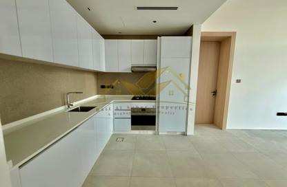 Apartment - 1 Bedroom - 2 Bathrooms for rent in Jumeirah Garden City - Al Satwa - Dubai