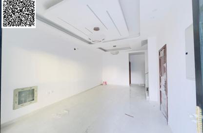 Apartment - 5 Bedrooms - 7 Bathrooms for rent in Al Zaheya Gardens - Al Zahya - Ajman