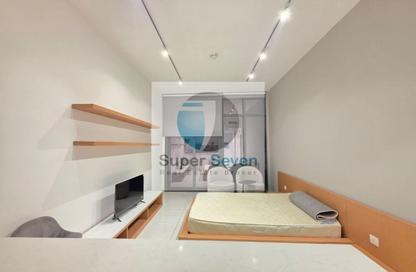 Apartment - Studio - 1 for rent in Blue Waves Tower - Dubai Land Residence Complex - Dubai