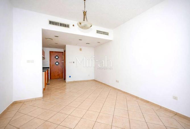 70289400 - Property Main Image