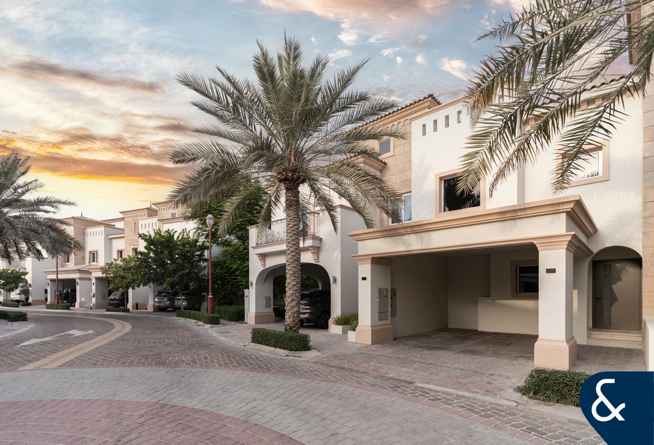 3 Bedroom | Golf Course View | Upgraded photo 15
