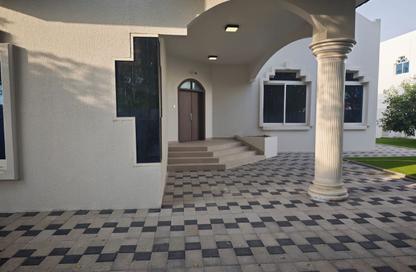 Villa - 4 Bedrooms - 5 Bathrooms for rent in Al Fisht - Al Heerah - Sharjah