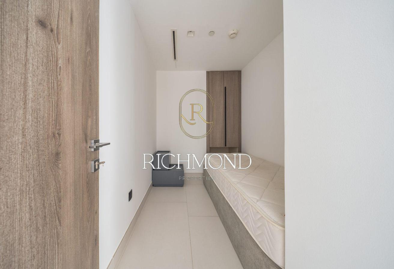 Elevated Living | Spacious 3 Bed | West Beach photo 13
