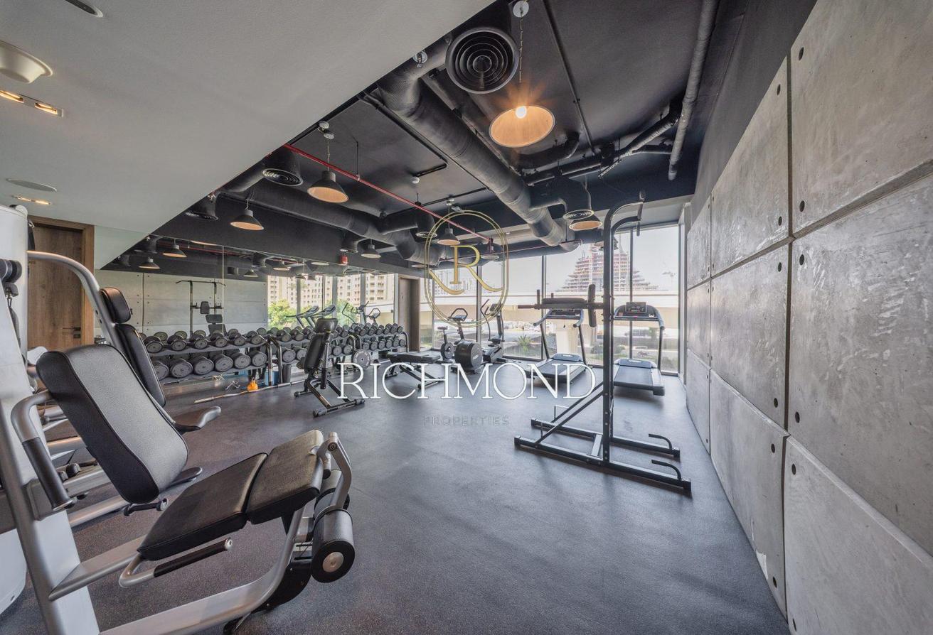 Elevated Living | Spacious 3 Bed | West Beach photo 27