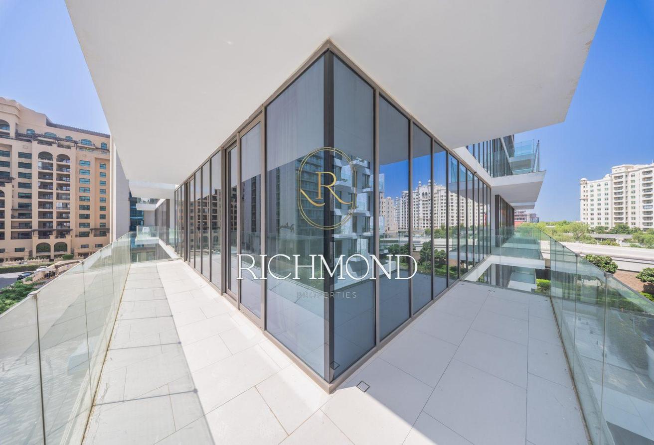 Elevated Living | Spacious 3 Bed | West Beach photo 17