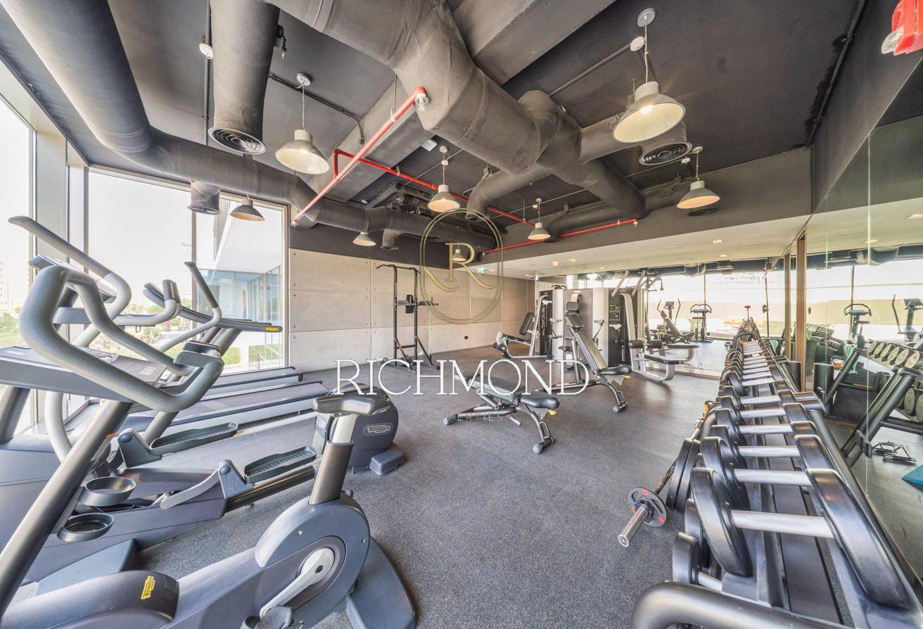 Elevated Living | Spacious 3 Bed | West Beach photo 28