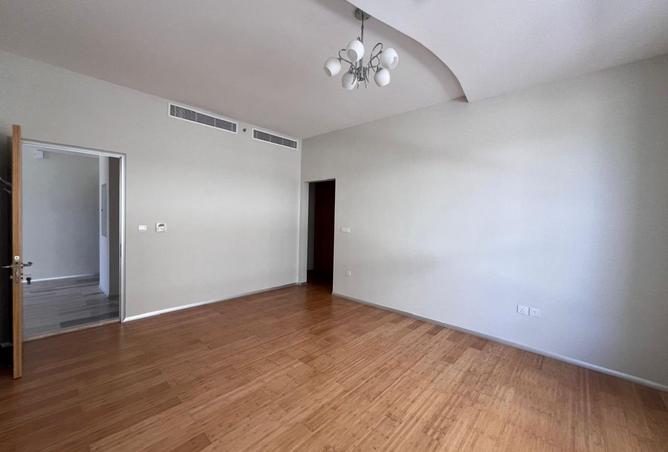119734580 - Property Image 3