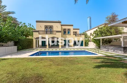 Villa - 5 Bedrooms - 6 Bathrooms for sale in District 1 - Jumeirah Park - Dubai