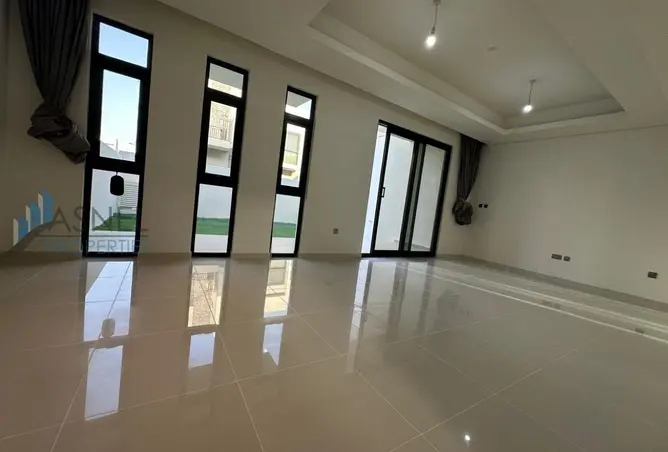 136995217 - Property Image 2