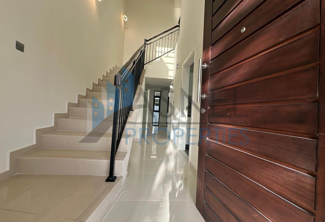 Affordable 3-Bed Villa | Unfurnished | Best Price photo 5