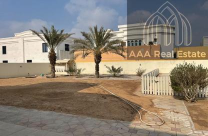 Villa - 4 - 6 for rent in Al Barsha 2 - Al Barsha - Dubai