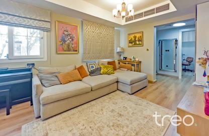 Townhouse - 2 - 3 for sale in Springs 11 - The Springs - Dubai