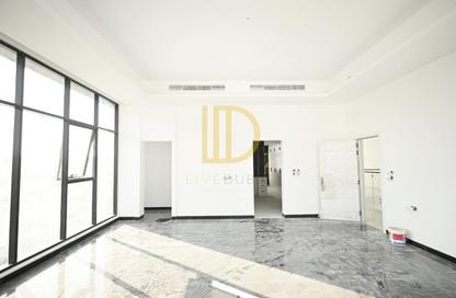Villa - 6 Bedrooms - 7+ Bathrooms for rent in Al Warsan 4 - Al Warsan - Dubai