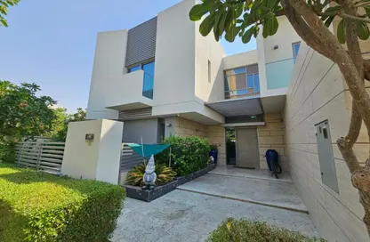 فيلا - 5 غرف نوم - 6 حمامات للبيع في الزاهية - تجارية مويلح - الشارقة