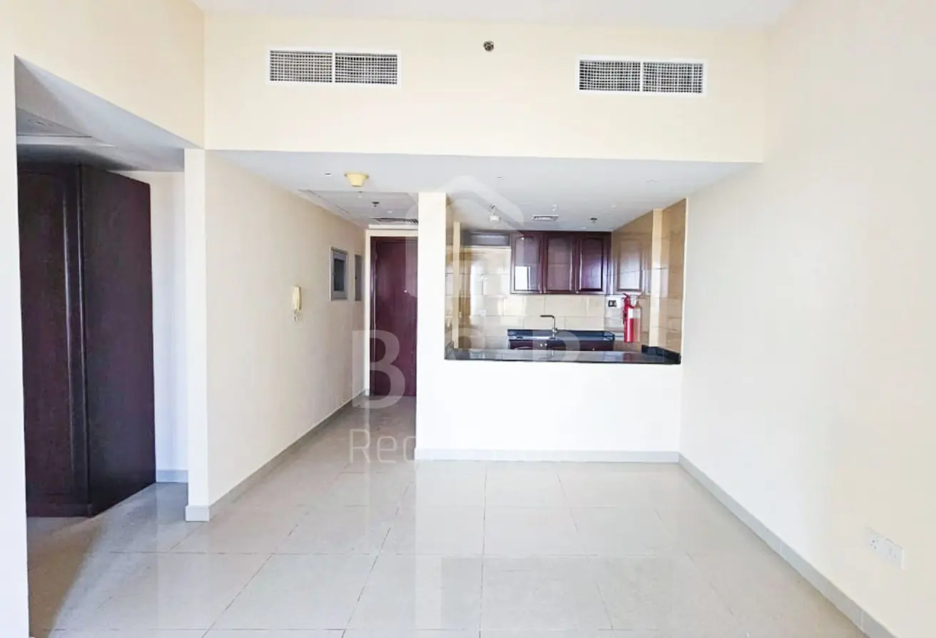 158702101 - Property Main Image