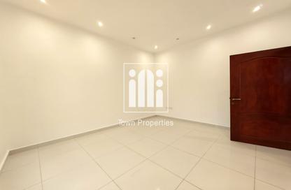 Villa - 3 Bedrooms - 3 Bathrooms for rent in Shakhbout City - Abu Dhabi