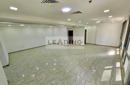 مكتب - غرفة نوم - 1 حمام للايجار في البرج الفضي - الخليج التجاري - دبي