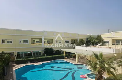 Villa - 4 Bedrooms - 4 Bathrooms for rent in Jumeirah 1 Villas - Jumeirah 1 - Jumeirah - Dubai