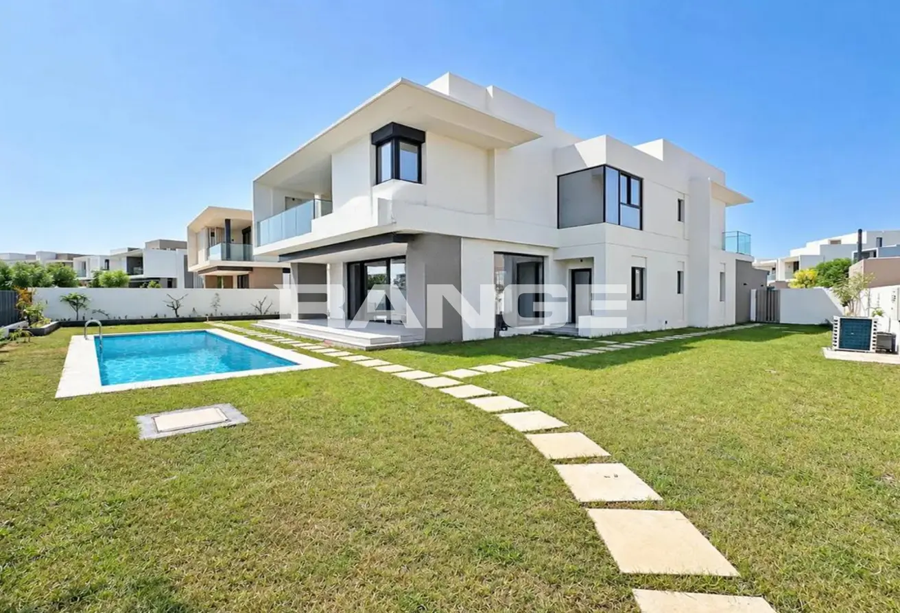 156918380 - Property Main Image