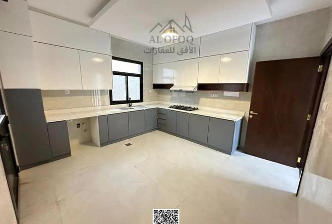 140589820 - Property Image 2