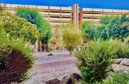 Apartment - 2 Bedrooms - 3 Bathrooms for rent in Al Karama - Dubai