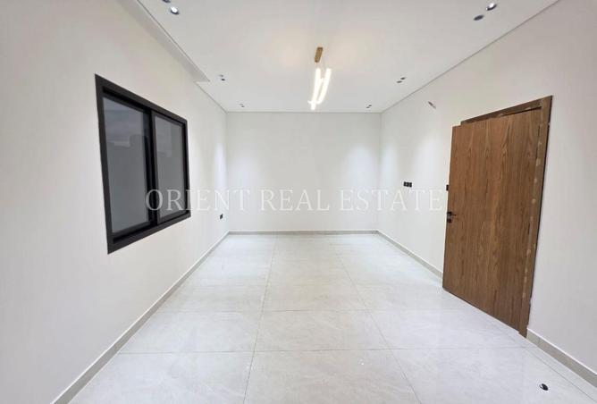 56127614 - صورة العقار 3