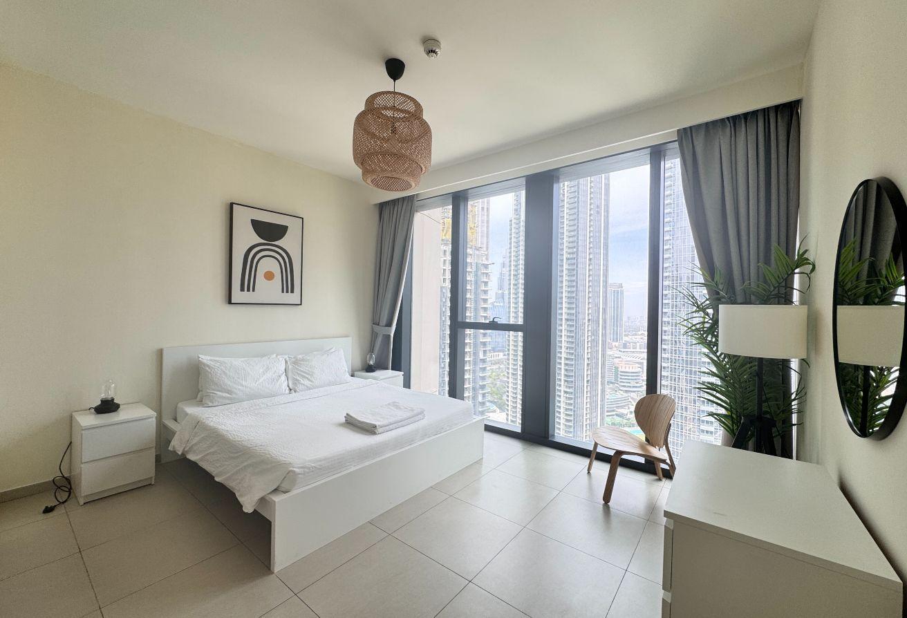 Spacious High Floor 3BR Apt | Downtown Views photo 17
