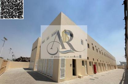 Labor Camp - Studio - 7+ Bathrooms for rent in Al Sajaa S - Al Sajaa - Sharjah