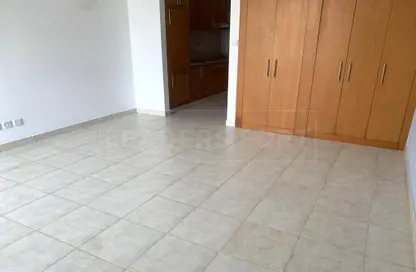 Apartment - Studio - 1 Bathroom for rent in The Links Canal Apartments - The Links - The Views - Dubai
