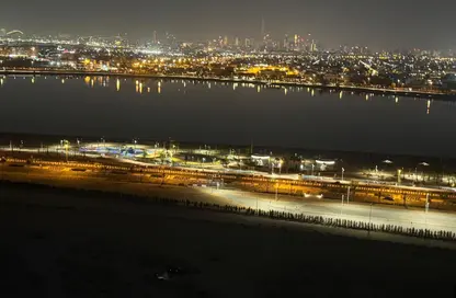 شقة - غرفة نوم - 2 حمامات للايجار في برج لا بلاج - الممزر - الشارقة - الشارقة