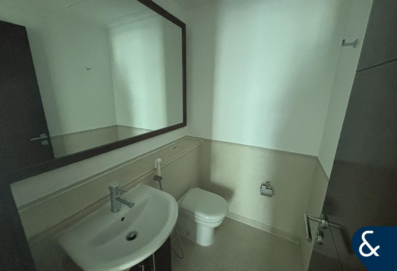 2 Bedroom | Vacant | Emaar | Marina Views photo 14