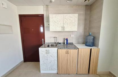 Apartment - Studio - 1 Bathroom for rent in Fire Station Road - Muwaileh - Sharjah
