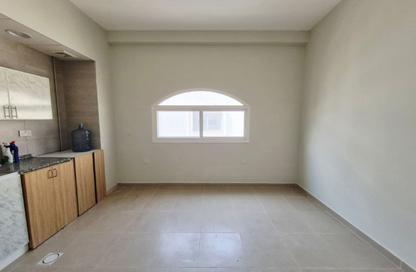 Apartment - Studio - 1 Bathroom for rent in Fire Station Road - Muwaileh - Sharjah