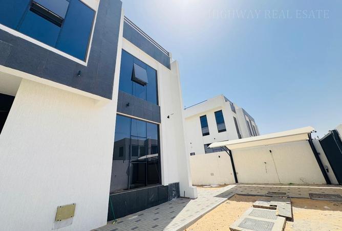 97403445 - Property Image 3
