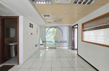 Office Space - Studio - 1 for rent in Al Ghanim 3 - Al Muraqqabat - Deira - Dubai